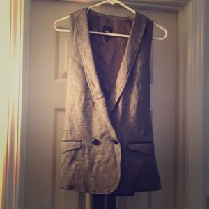 Gray tweed vest with cute tie back